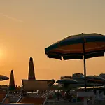 Stylish Flat For Your Perfect Getaway In *