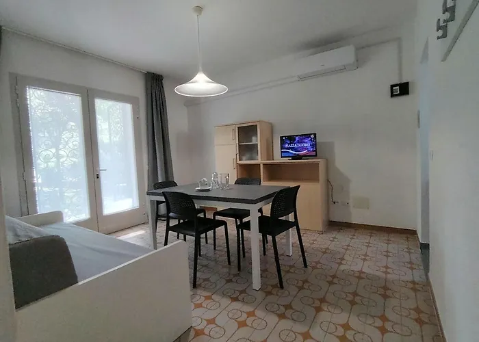 Apartment Stylish Flat For Your Perfect Getaway In