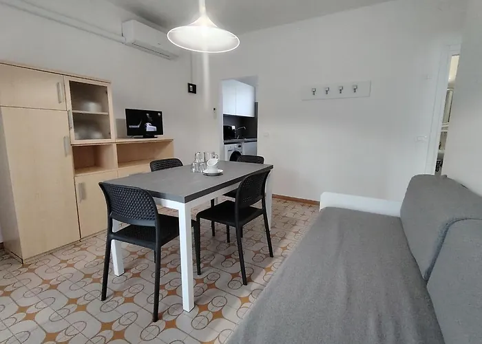 Stylish Flat For Your Perfect Getaway In *