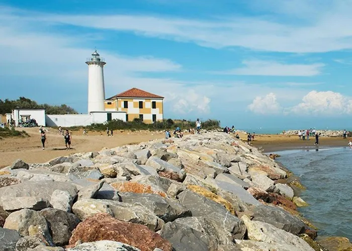 Stylish Flat For Your Perfect Getaway In